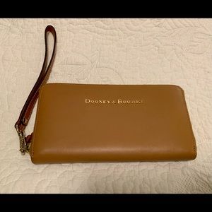 Dooney and Bourke Zippered City Wallet